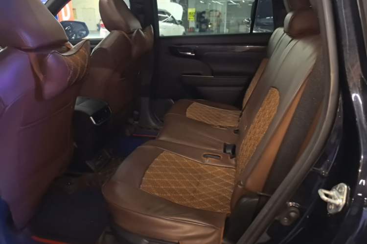 Used Toyota Crown Kluger 2023 2.5L HEV Four-Wheel Drive Prestige Edition Left Rear Seat