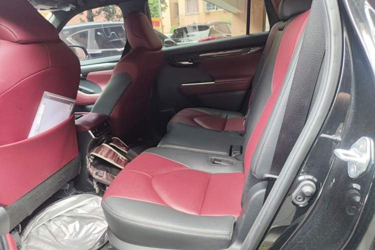 Used Toyota Crown Kluger 2023 2.5L HEV Four-Wheel Drive Flagship Edition Left Rear Seat