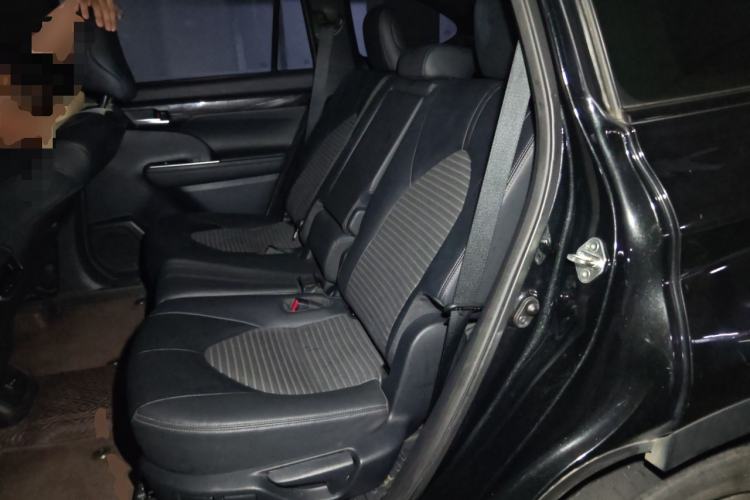 Used Toyota Crown Kluger 2023 2.5L HEV Four-Wheel Drive Luxury Edition Left Rear Seat