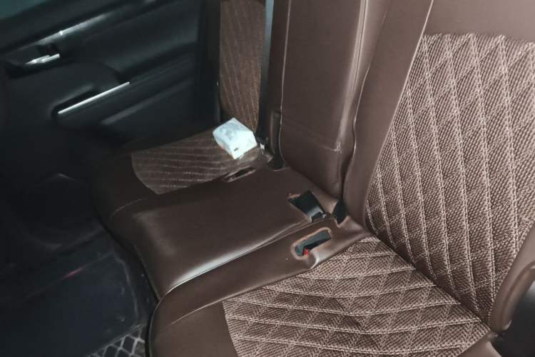 Used Toyota Crown Kluger 2023 2.5L HEV Four-Wheel Drive Prestige Edition Left Rear Seat