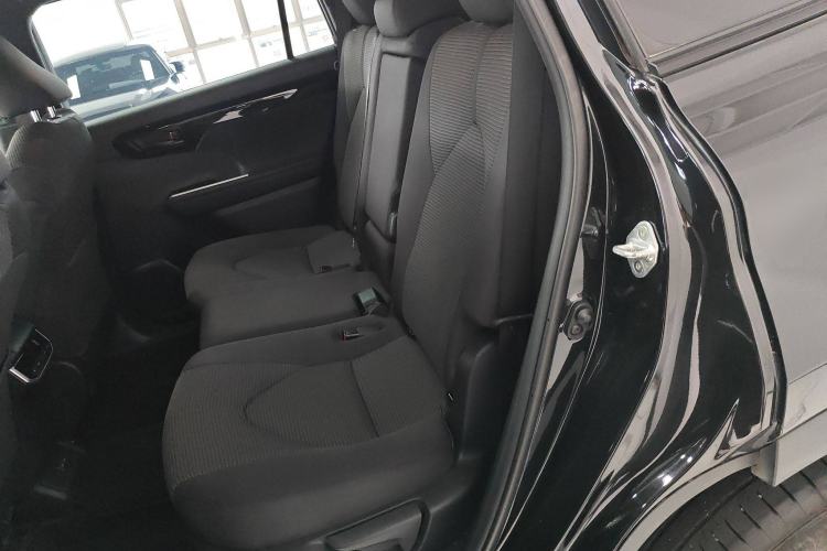 Used Toyota Crown Kluger 2023 2.5L HEV Two-Wheel Drive Entry Version (5 Seats) Left Rear Seat