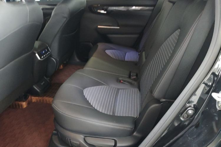 Used Toyota Crown Kluger 2023 2.5L HEV Four-Wheel Drive Prestige Edition Left Rear Seat