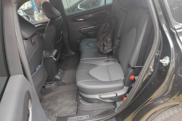 Used Toyota Crown Kluger 2023 2.5L HEV Four-Wheel Drive Luxury Edition Left Rear Seat