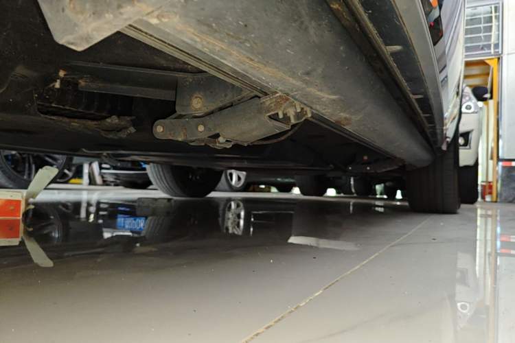 Used Toyota Crown Kluger 2023 2.5L HEV Four-Wheel Drive Luxury Edition Left Side Sill
