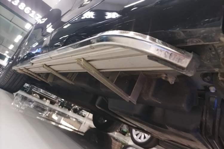 Used Toyota Crown Kluger 2023 2.5L HEV Four-Wheel Drive Luxury Edition Left Side Sill