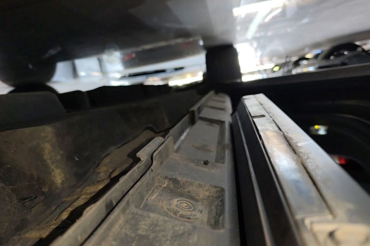 Used Toyota Crown Kluger 2023 2.5L HEV Four-Wheel Drive Luxury Edition Left Side Sill