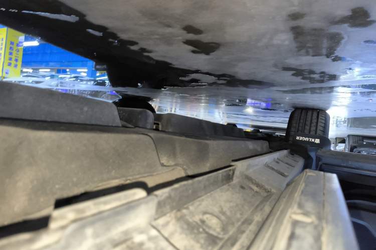 Used Toyota Crown Kluger 2023 2.5L HEV Four-Wheel Drive Flagship Edition Left Side Sill