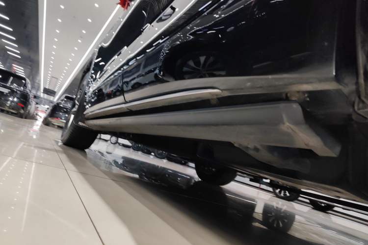 Used Toyota Crown Kluger 2023 2.5L HEV Four-Wheel Drive Prestige Edition Left Side Sill