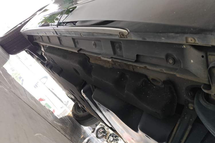 Used Toyota Crown Kluger 2023 2.5L HEV Two-Wheel Drive Entry Version (5 Seats) Left Side Sill