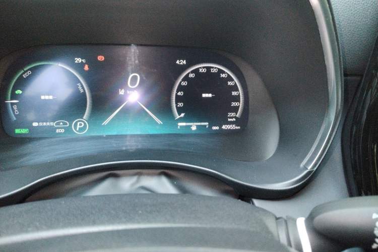 Used Toyota Crown Kluger 2023 2.5L HEV Four-Wheel Drive Prestige Edition Odometer Close Up