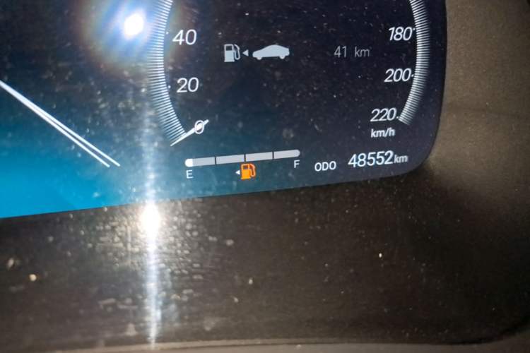 Used Toyota Crown Kluger 2023 2.5L HEV Four-Wheel Drive Prestige Edition Odometer Close Up