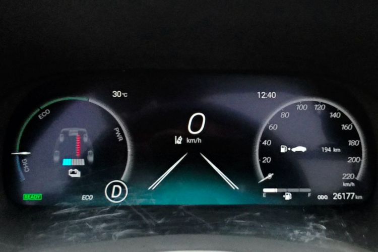Used Toyota Crown Kluger 2023 2.5L HEV Four-Wheel Drive Prestige Edition Odometer Close Up