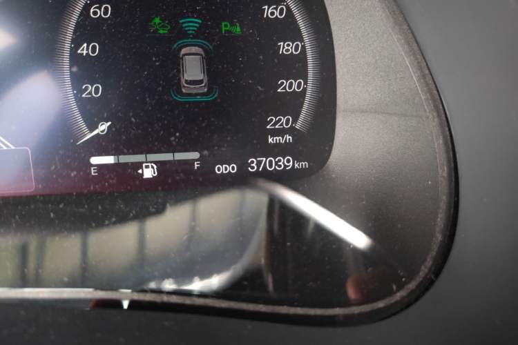 Used Toyota Crown Kluger 2023 2.5L HEV Four-Wheel Drive Prestige Edition Odometer Close Up