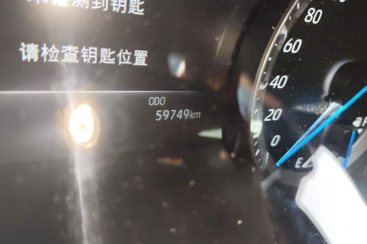 Used Toyota Crown Kluger 2023 2.5L HEV Four-Wheel Drive Luxury Edition Odometer Close Up