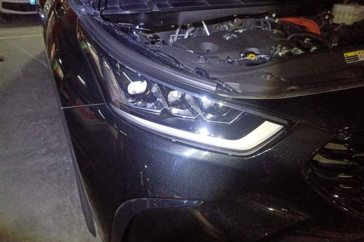 Used Toyota Crown Kluger 2023 2.5L HEV Four-Wheel Drive Prestige Edition Right Front Headlight