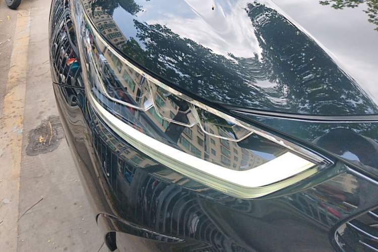 Used Toyota Crown Kluger 2023 2.5L HEV Two-Wheel Drive Entry Version (5 Seats) Right Front Headlight