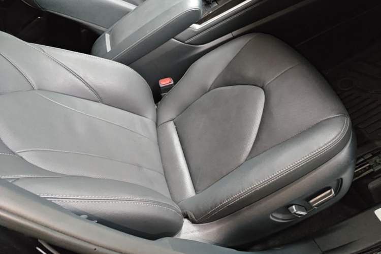 Used Toyota Crown Kluger 2023 2.5L HEV Four-Wheel Drive Flagship Edition Right Front Seat