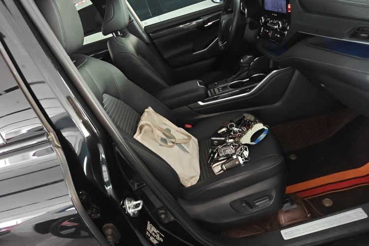 Used Toyota Crown Kluger 2023 2.5L HEV Four-Wheel Drive Prestige Edition Right Front Seat