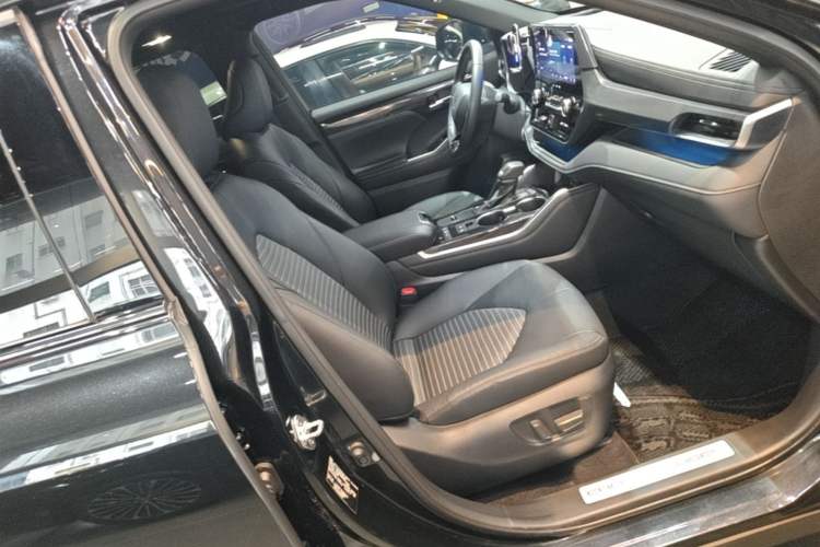 Used Toyota Crown Kluger 2023 2.5L HEV Four-Wheel Drive Prestige Edition Right Front Seat