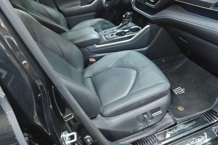 Used Toyota Crown Kluger 2023 2.5L HEV Four-Wheel Drive Flagship Edition Right Front Seat