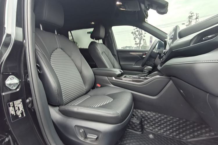 Used Toyota Crown Kluger 2023 2.5L HEV Four-Wheel Drive Prestige Edition Right Front Seat
