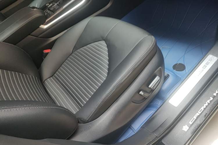 Used Toyota Crown Kluger 2023 2.5L HEV Four-Wheel Drive Prestige Edition Right Front Seat
