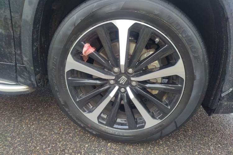Used Toyota Crown Kluger 2023 2.5L HEV Four-Wheel Drive Luxury Edition Right Front Wheel Hub