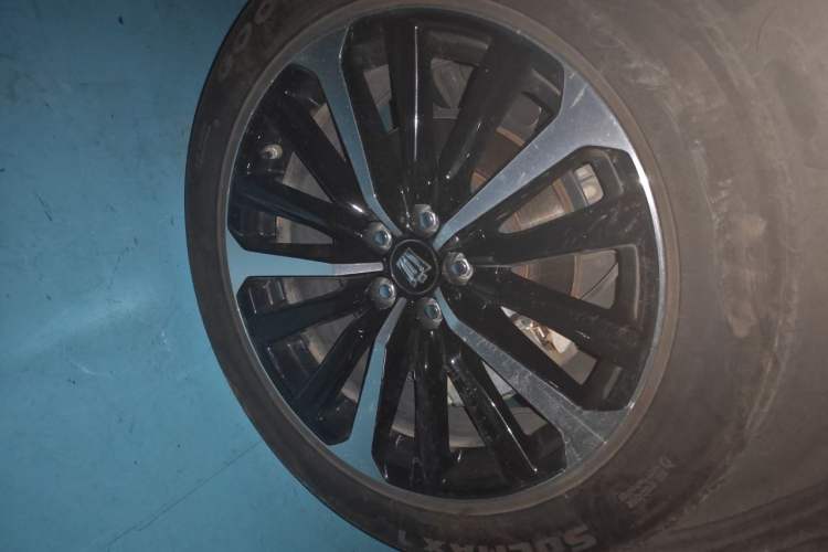 Used Toyota Crown Kluger 2023 2.5L HEV Four-Wheel Drive Prestige Edition Right Front Wheel Hub