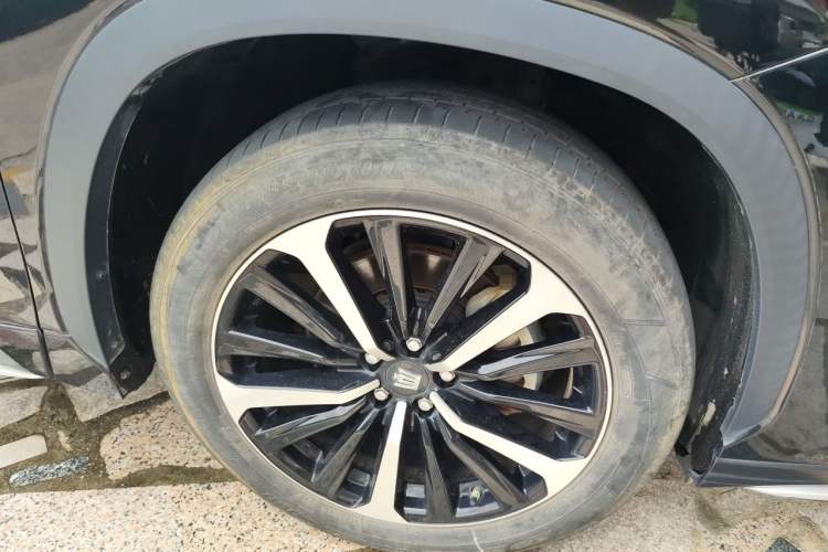 Used Toyota Crown Kluger 2023 2.5L HEV Four-Wheel Drive Luxury Edition Right Front Wheel Hub