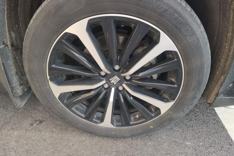Used Toyota Crown Kluger 2023 2.5L HEV Four-Wheel Drive Flagship Edition Right Front Wheel Hub