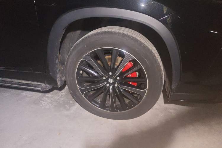 Used Toyota Crown Kluger 2023 2.5L HEV Four-Wheel Drive Prestige Edition Right Front Wheel Hub