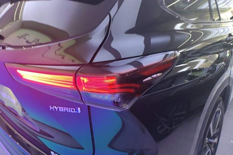 Used Toyota Crown Kluger 2023 2.5L HEV Four-Wheel Drive Prestige Edition Right Rear Taillight