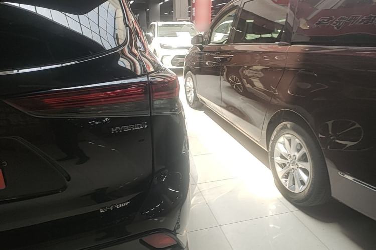 Used Toyota Crown Kluger 2023 2.5L HEV Four-Wheel Drive Prestige Edition Right Rear Taillight