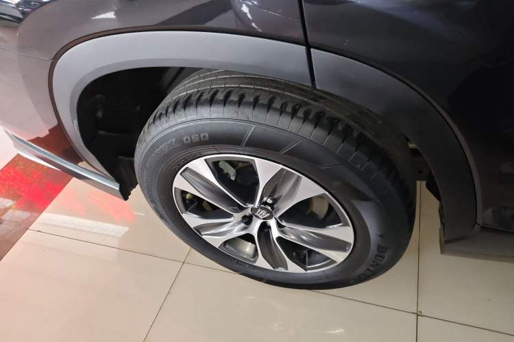 Used Toyota Crown Kluger 2023 2.5L HEV Four-Wheel Drive Elite Edition Right Rear Wheel Hub