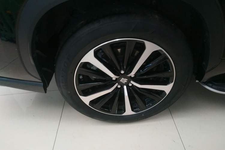 Used Toyota Crown Kluger 2023 2.5L HEV Four-Wheel Drive Luxury Edition Right Rear Wheel Hub
