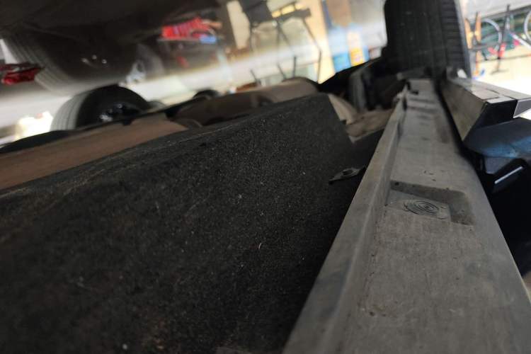 Used Toyota Crown Kluger 2023 2.5L HEV Four-Wheel Drive Luxury Edition Right Side Sill