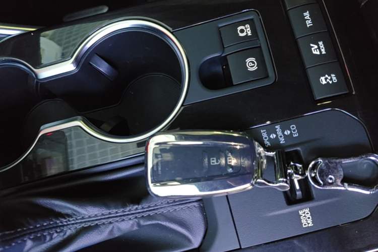 Used Toyota Crown Kluger 2023 2.5L HEV Four-Wheel Drive Luxury Edition Vehicle Key