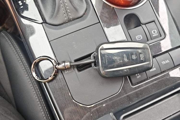 Used Toyota Crown Kluger 2023 2.5L HEV Four-Wheel Drive Prestige Edition Vehicle Key