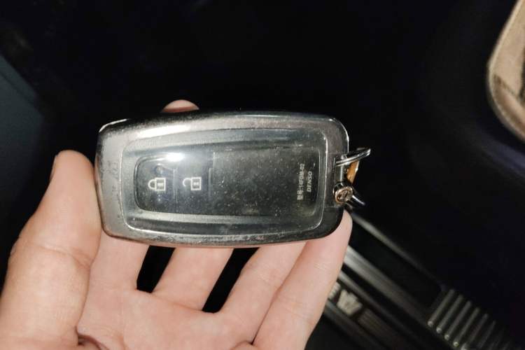 Used Toyota Crown Kluger 2023 2.5L HEV Four-Wheel Drive Elite Edition Vehicle Key