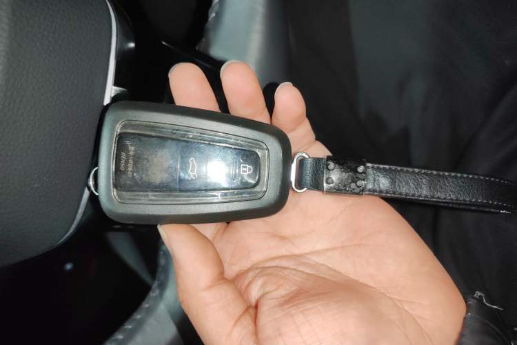 Used Toyota Crown Kluger 2023 2.5L HEV Four-Wheel Drive Prestige Edition Vehicle Key