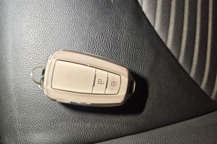 Used Toyota Crown Kluger 2023 2.5L HEV Four-Wheel Drive Luxury Edition Vehicle Key