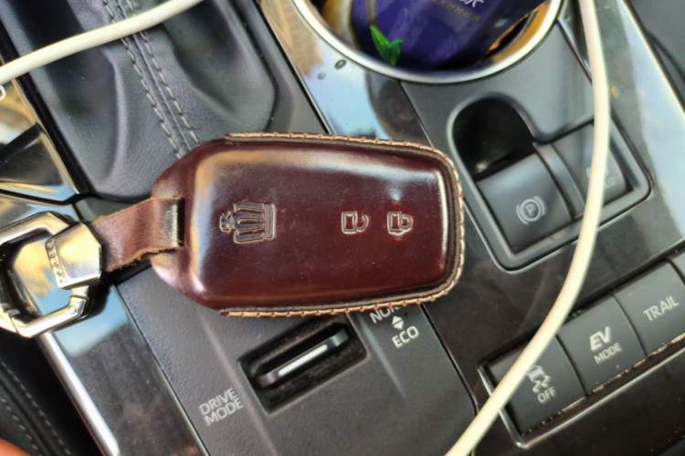 Used Toyota Crown Kluger 2023 2.5L HEV Four-Wheel Drive Luxury Edition Vehicle Key