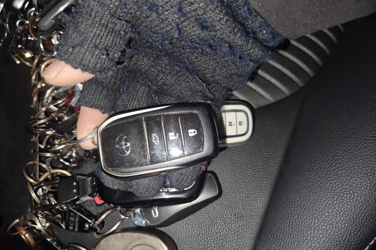 Used Toyota Crown Kluger 2023 2.5L HEV Four-Wheel Drive Prestige Edition Vehicle Key