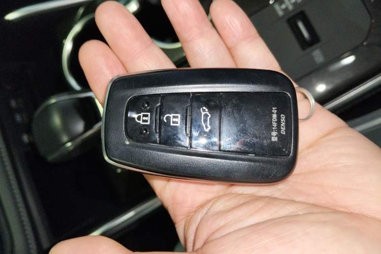 Used Toyota Crown Kluger 2023 2.5L HEV Four-Wheel Drive Prestige Edition Vehicle Key