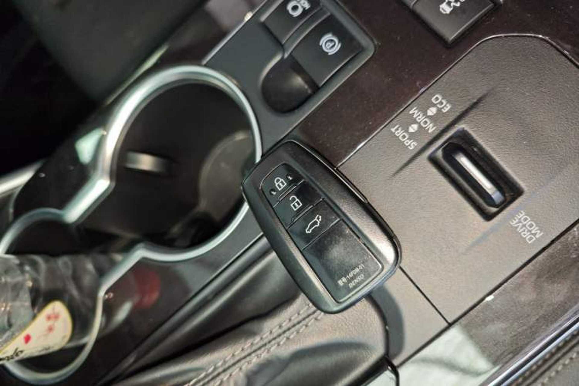 Used Toyota Crown Kluger 2023 2.5L HEV Four-Wheel Drive Prestige Edition Interior 1