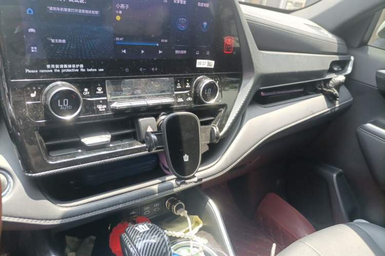 Used Toyota Crown Kluger 2023 2.5L HEV Four-Wheel Drive Prestige Edition Audio And AC Panel
