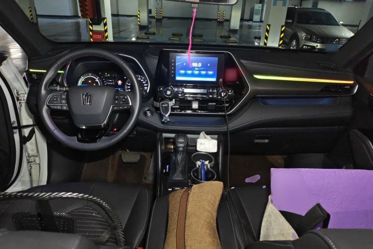 Used Toyota Crown Kluger 2023 2.5L HEV Four-Wheel Drive Luxury Edition Center Console