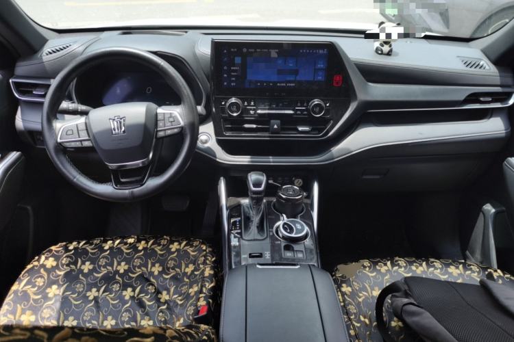 Used Toyota Crown Kluger 2023 2.5L HEV Four-Wheel Drive Prestige Edition Center Console