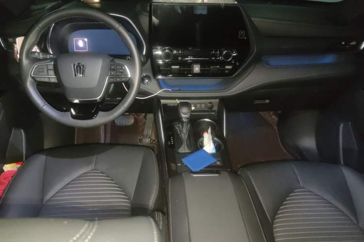 Used Toyota Crown Kluger 2023 2.5L HEV Four-Wheel Drive Prestige Edition Center Console