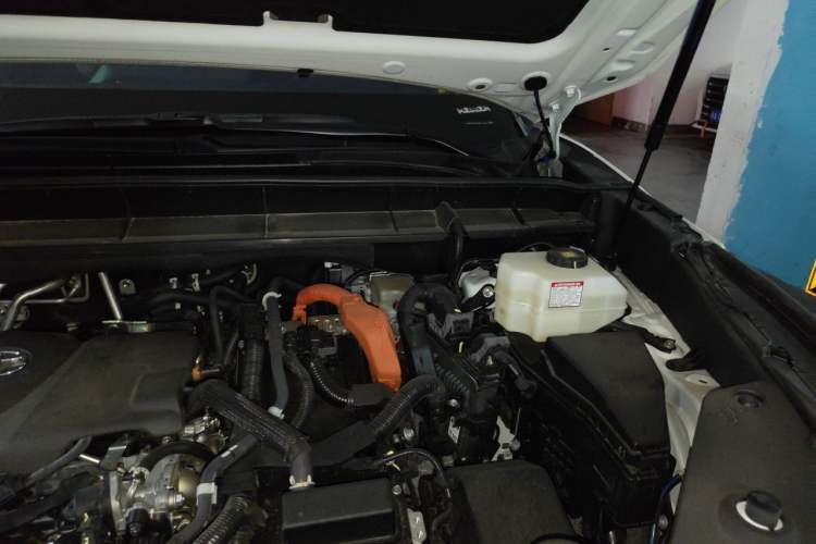 Used Toyota Crown Kluger 2023 2.5L HEV Four-Wheel Drive Flagship Edition Engine Bay Left